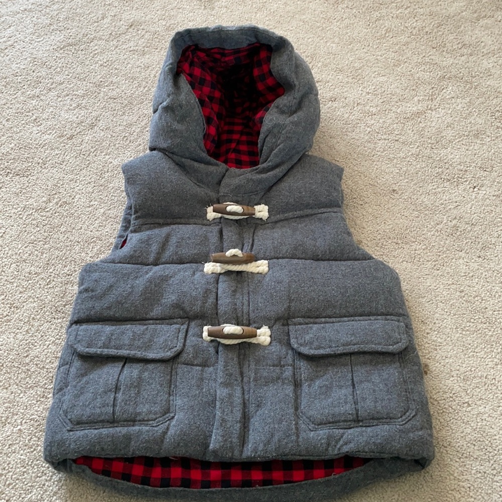 Gap toddler toggle vest size 18-24 months